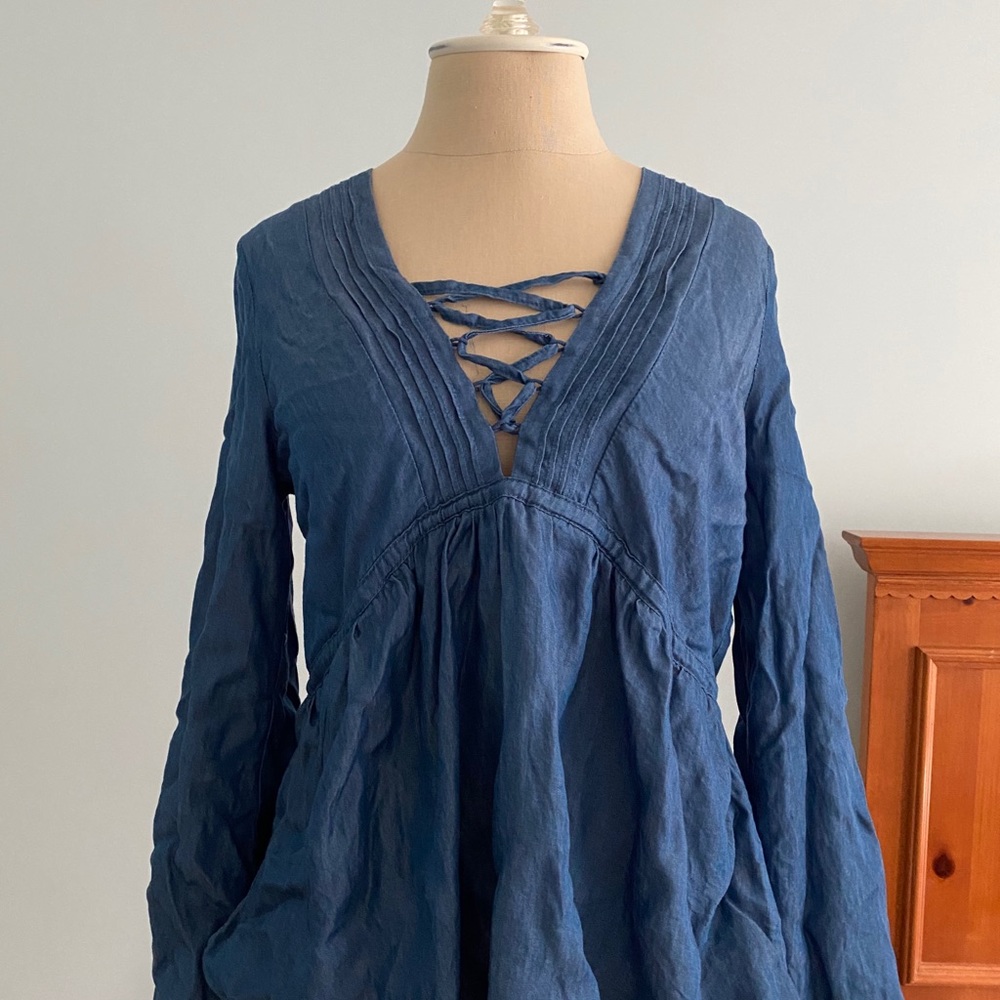 Blue bell sleeve top